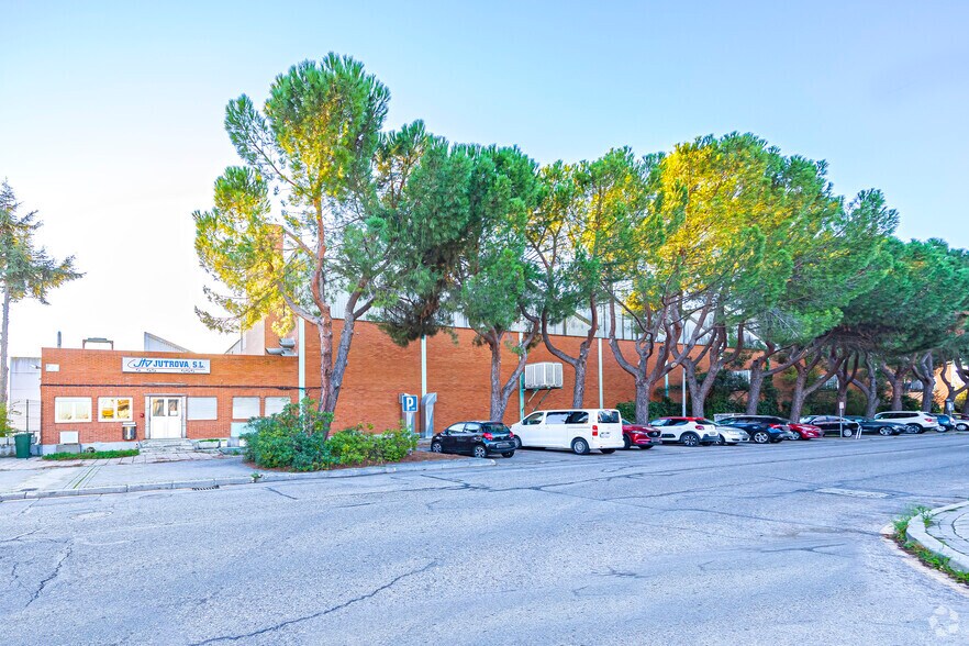 Industrial in Pinto, Madrid for lease - Building Photo - Image 1 of 1