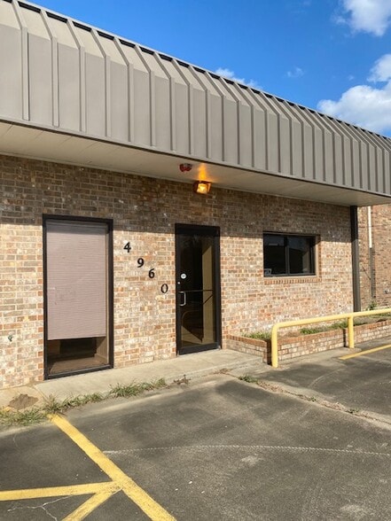 4960 Washington Blvd, Beaumont, TX for sale - Primary Photo - Image 1 of 5