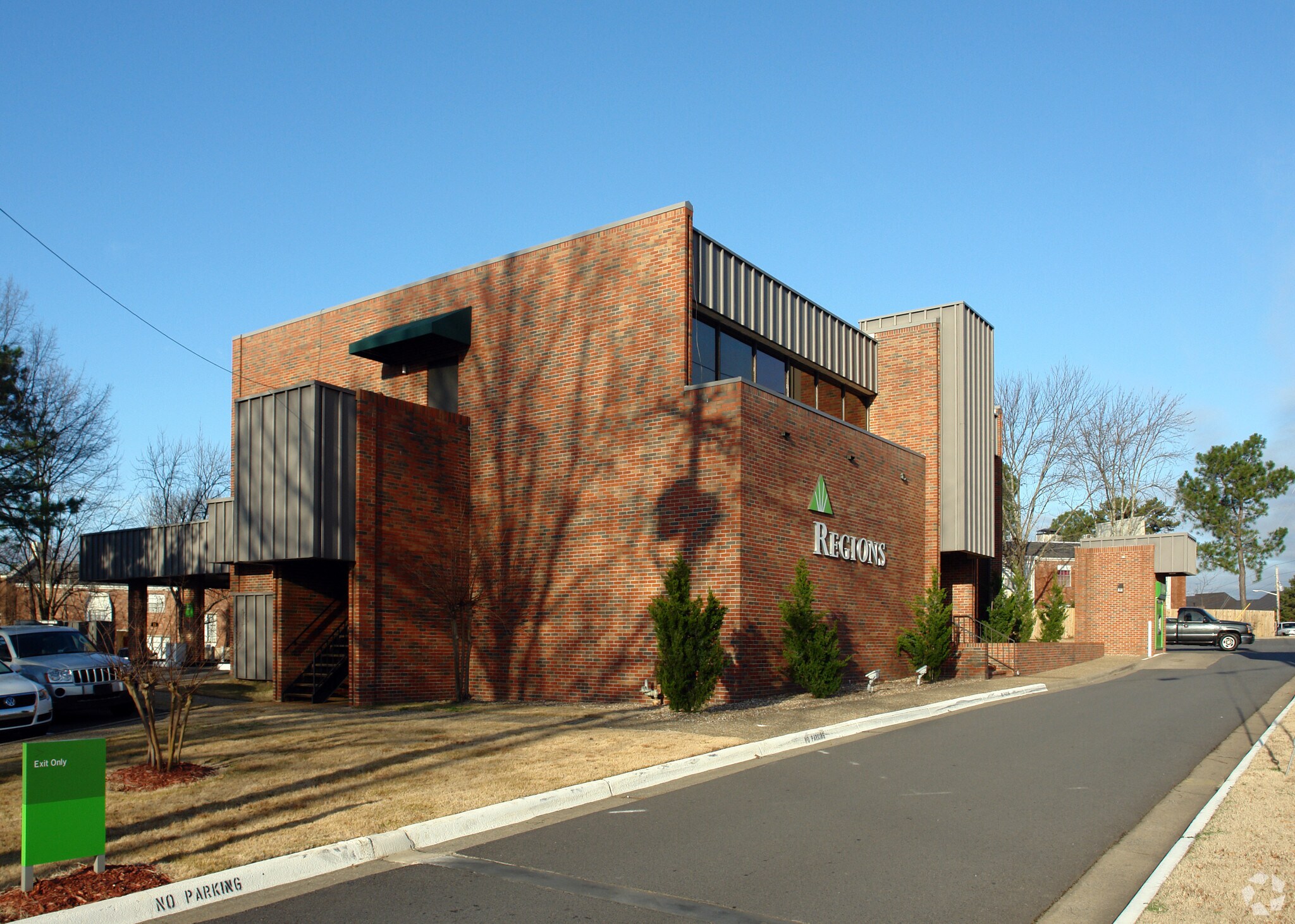 8023 Cantrell Rd, Little Rock, AR for sale Primary Photo- Image 1 of 1
