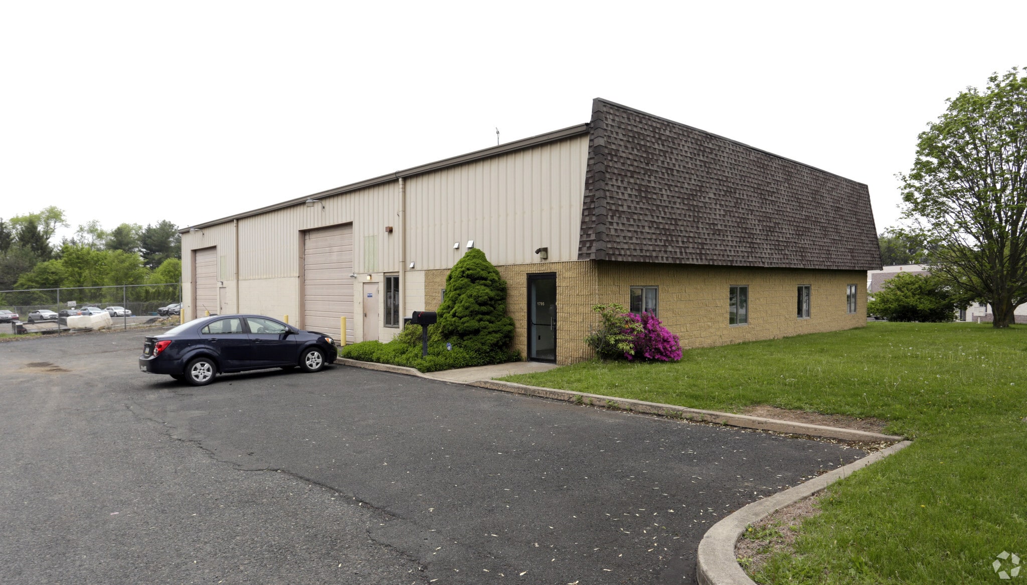 1795 Stout Dr, Warminster, PA for lease Primary Photo- Image 1 of 10