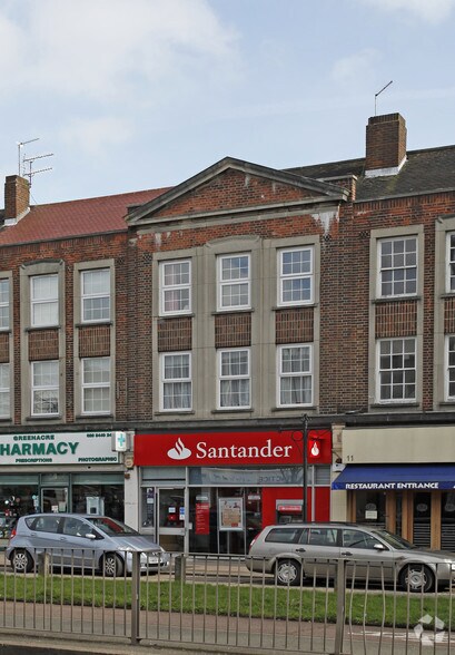 10 Station Para, Barnet for sale - Primary Photo - Image 1 of 1