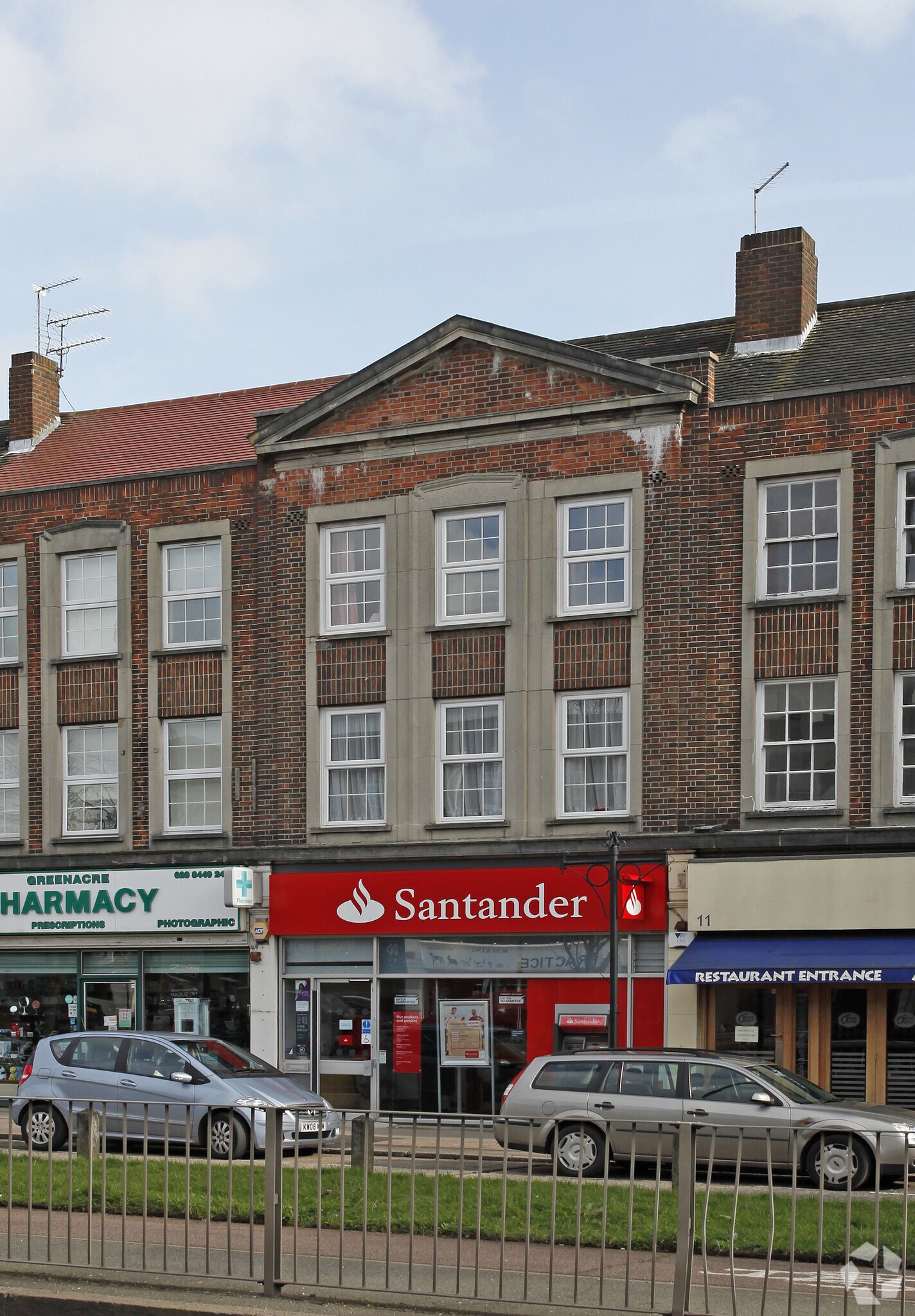 10 Station Para, Barnet for sale Primary Photo- Image 1 of 1