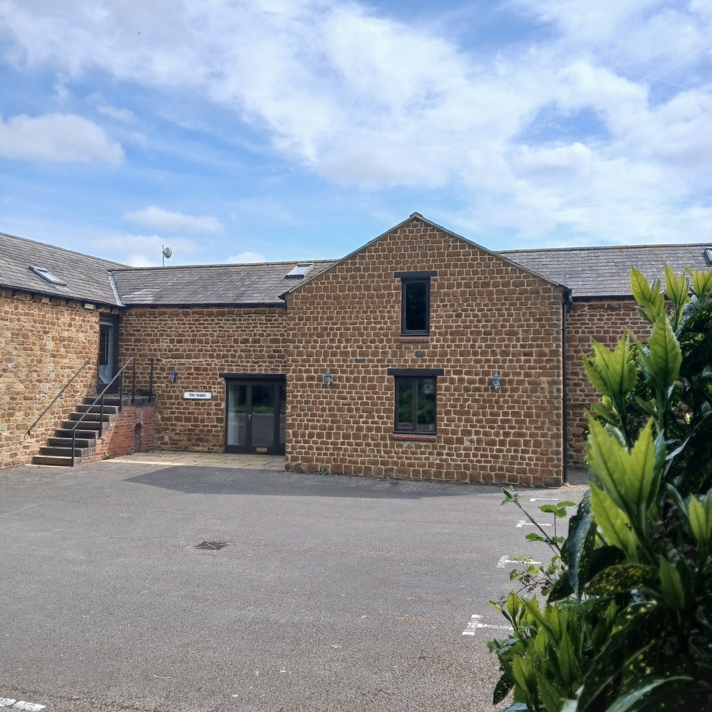 Appletree Rd, Banbury for lease Building Photo- Image 1 of 4