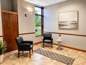 20635 Abbey Woods Ct N, Frankfort, IL for lease Interior Photo- Image 2 of 8
