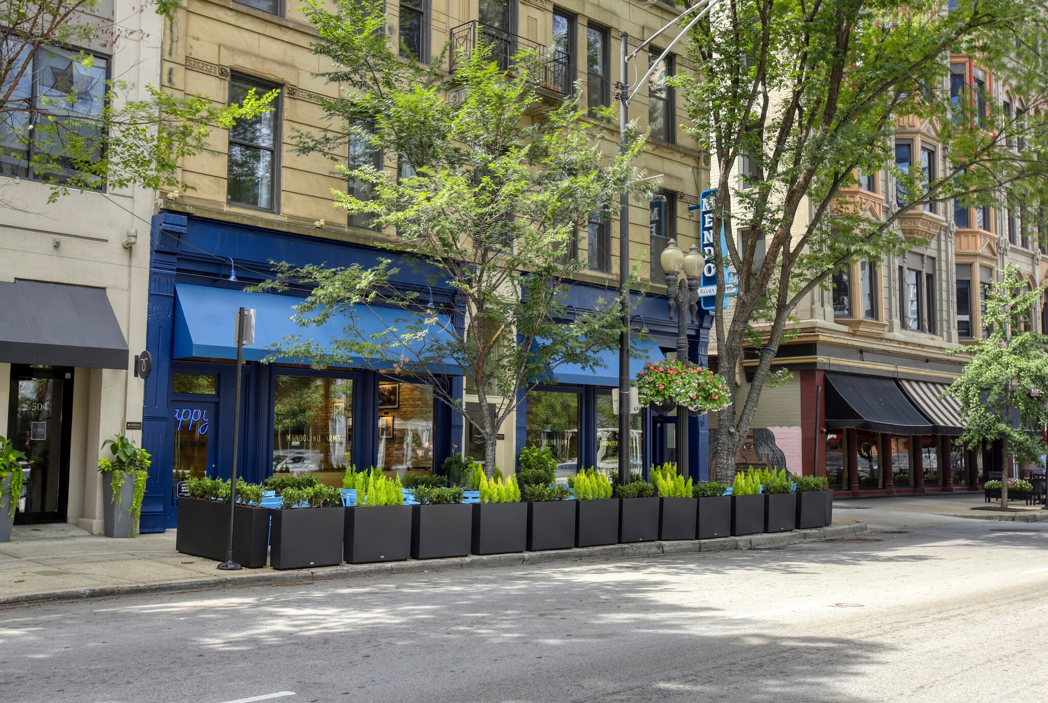 506-508 N Clark St, Chicago, IL for lease Building Photo- Image 1 of 2