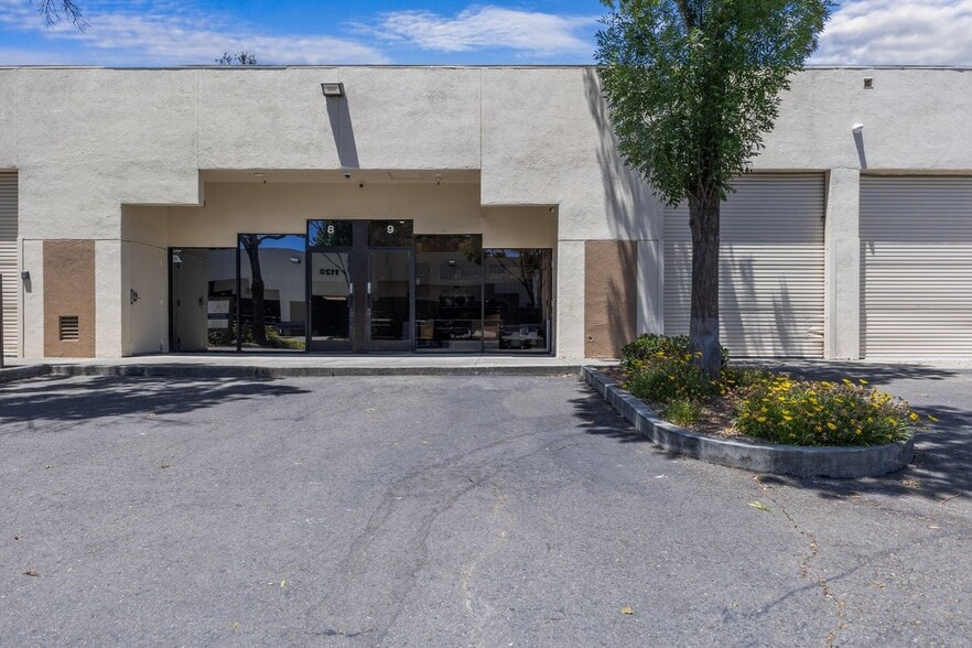1130 Industrial Ave, Petaluma, CA for sale - Building Photo - Image 1 of 24