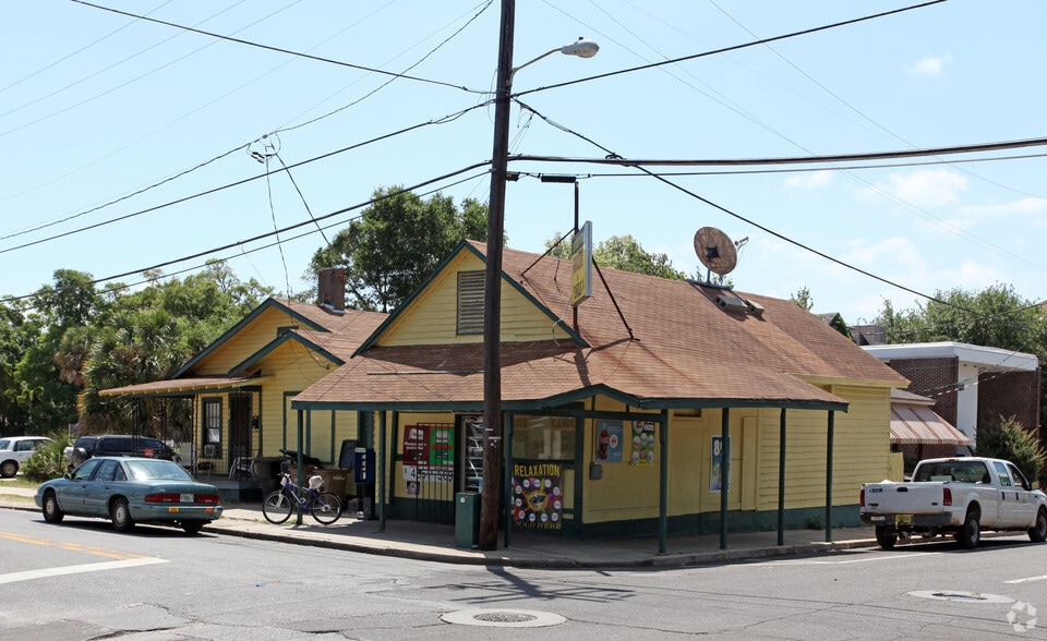 127-131 Belmont St, Pensacola, FL for sale - Building Photo - Image 2 of 3