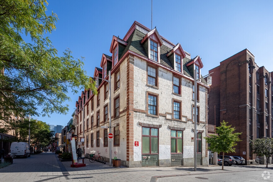 120 Rue De La Gauchetière O, Montréal, QC for sale - Primary Photo - Image 1 of 4