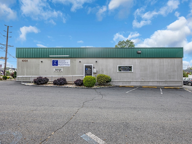 1001 Raritan Ave, Highland Park, NJ for sale - Building Photo - Image 2 of 11