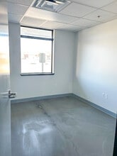 2005 S Elm Pl, Broken Arrow, OK for lease Interior Photo- Image 1 of 6