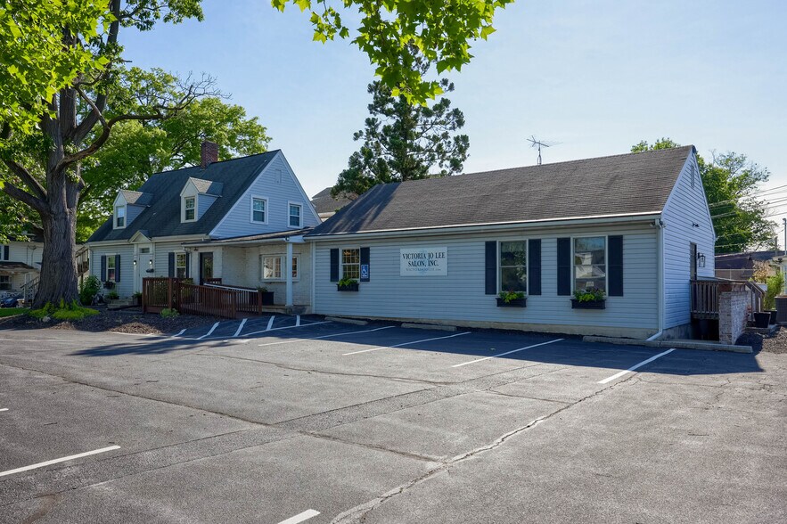 101 S 7th St, Akron, PA for sale - Primary Photo - Image 1 of 1