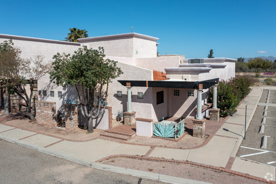 2252 W Magee Rd, Tucson, AZ for sale - Primary Photo - Image 1 of 3