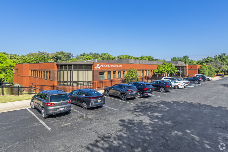 12210 Plum Orchard Dr, Silver Spring, MD for lease - Building Photo - Image 1 of 9