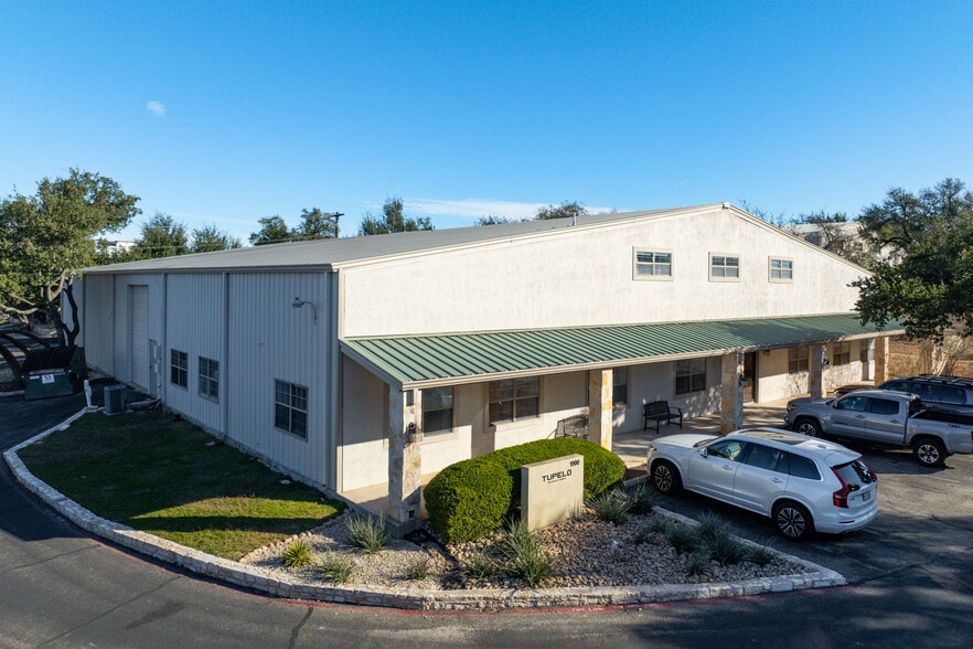 Center Lake Business Park - Business Park