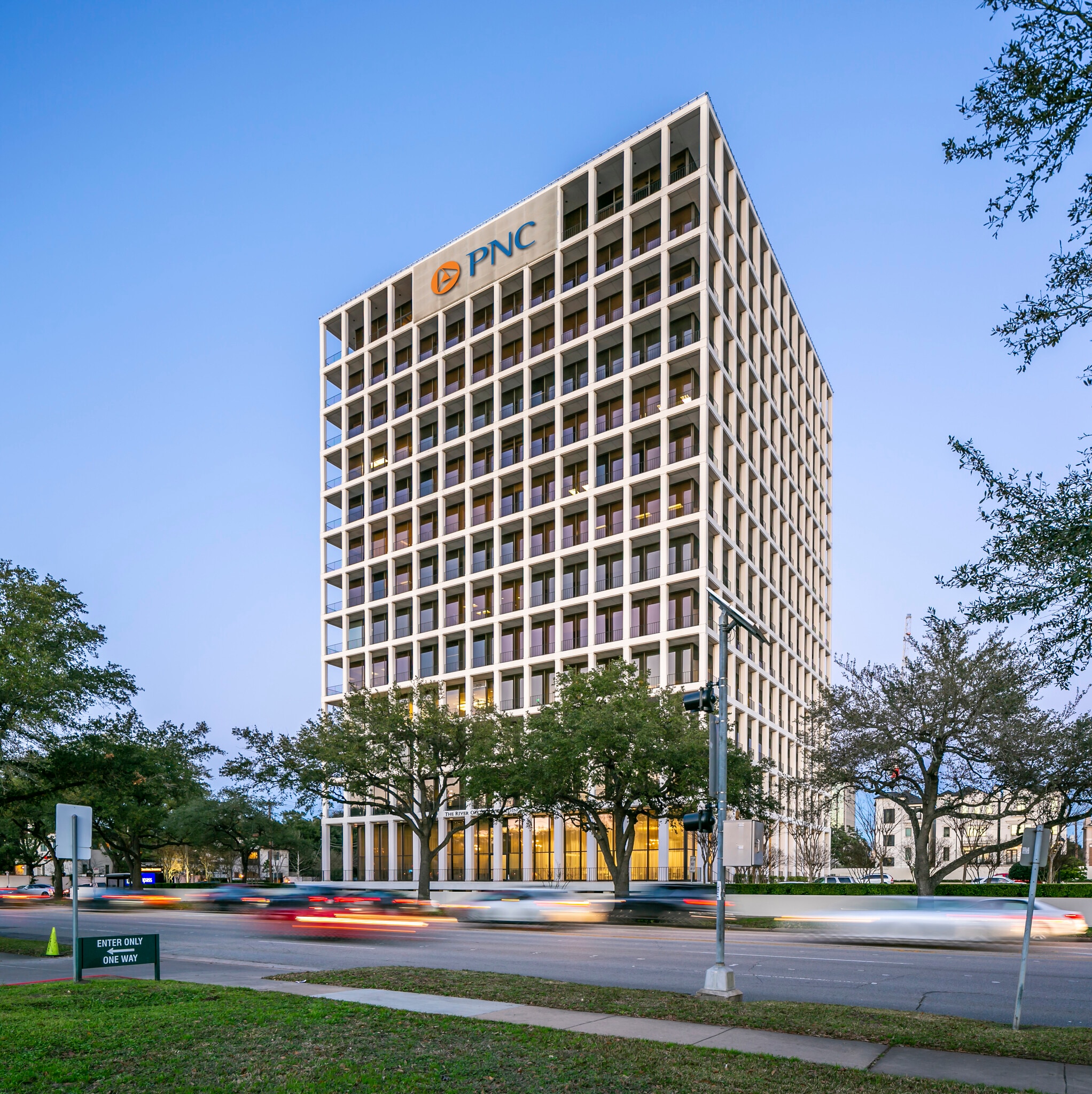 2001 Kirby Dr, Houston, TX for lease Primary Photo- Image 1 of 21