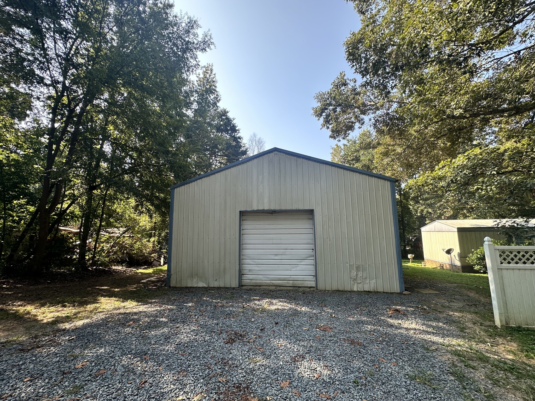 132 2nd Ave, New London, NC for lease Building Photo- Image 1 of 2