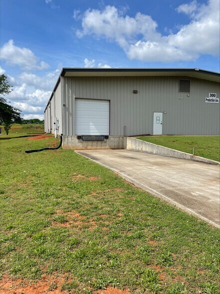 300 Production Ave, Madison, AL for lease - Building Photo - Image 2 of 4