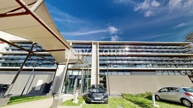 32 Quai Paul Sédallian, Lyon for lease Building Photo- Image 1 of 6