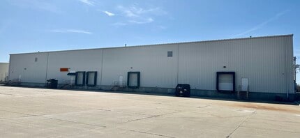 3 Quest Dr, Bloomington, IL for lease Building Photo- Image 1 of 10