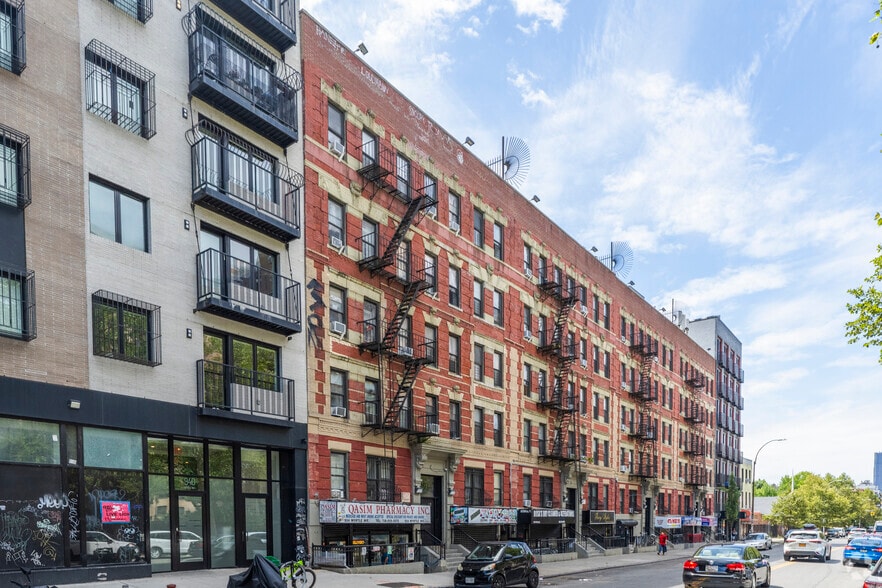 928-934 Myrtle Ave, Brooklyn, NY for sale - Primary Photo - Image 1 of 1