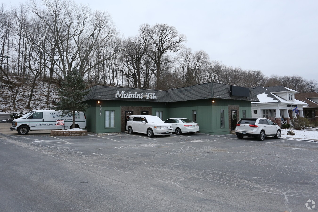 16624 Old Chesterfield Rd, Chesterfield, MO 63017