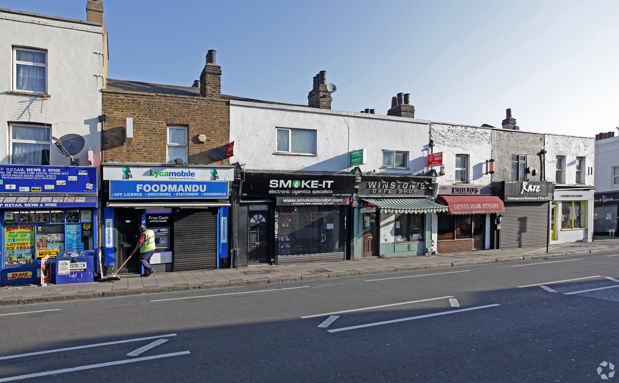 107 Trafalgar Rd, London for sale Primary Photo- Image 1 of 1