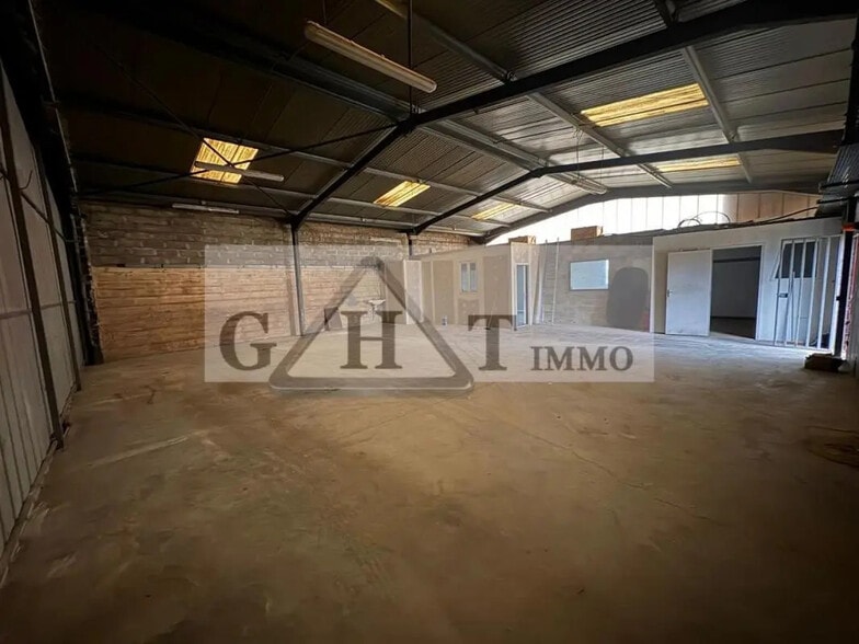 Office in Dammarie-les-Lys for lease - Interior Photo - Image 3 of 6