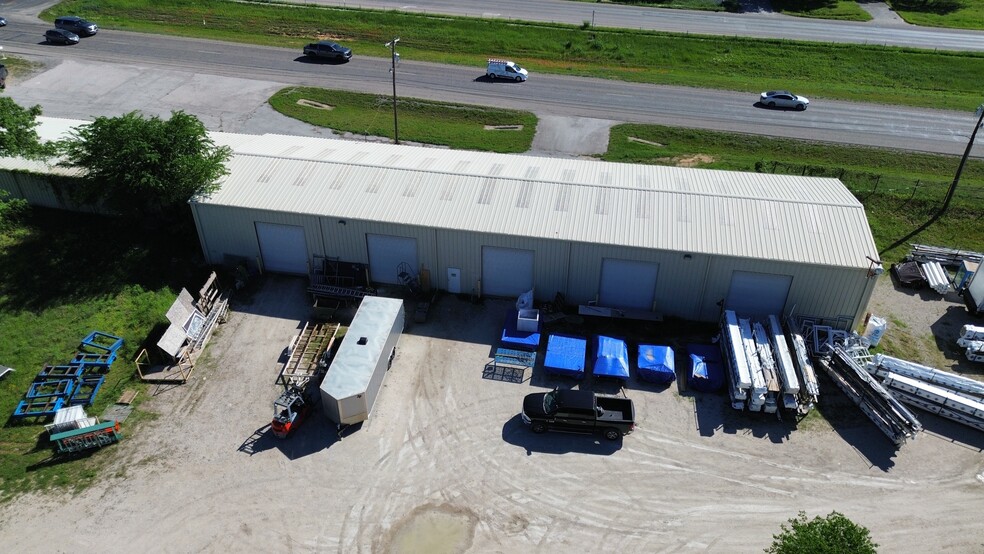 2791 E Highway 199, Springtown, TX for lease - Building Photo - Image 3 of 8