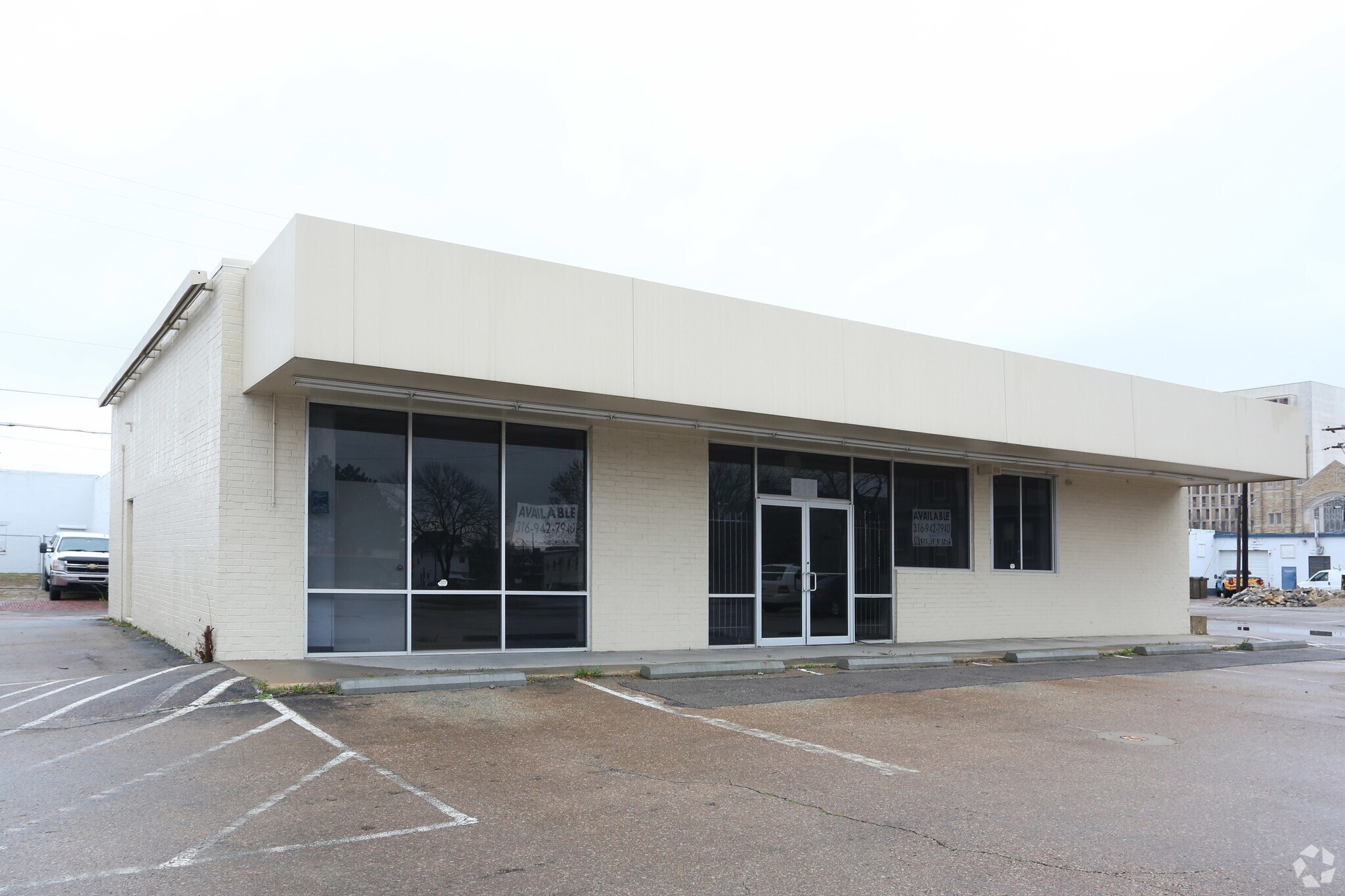 506-512 SW Topeka Blvd, Topeka, KS for sale Primary Photo- Image 1 of 1