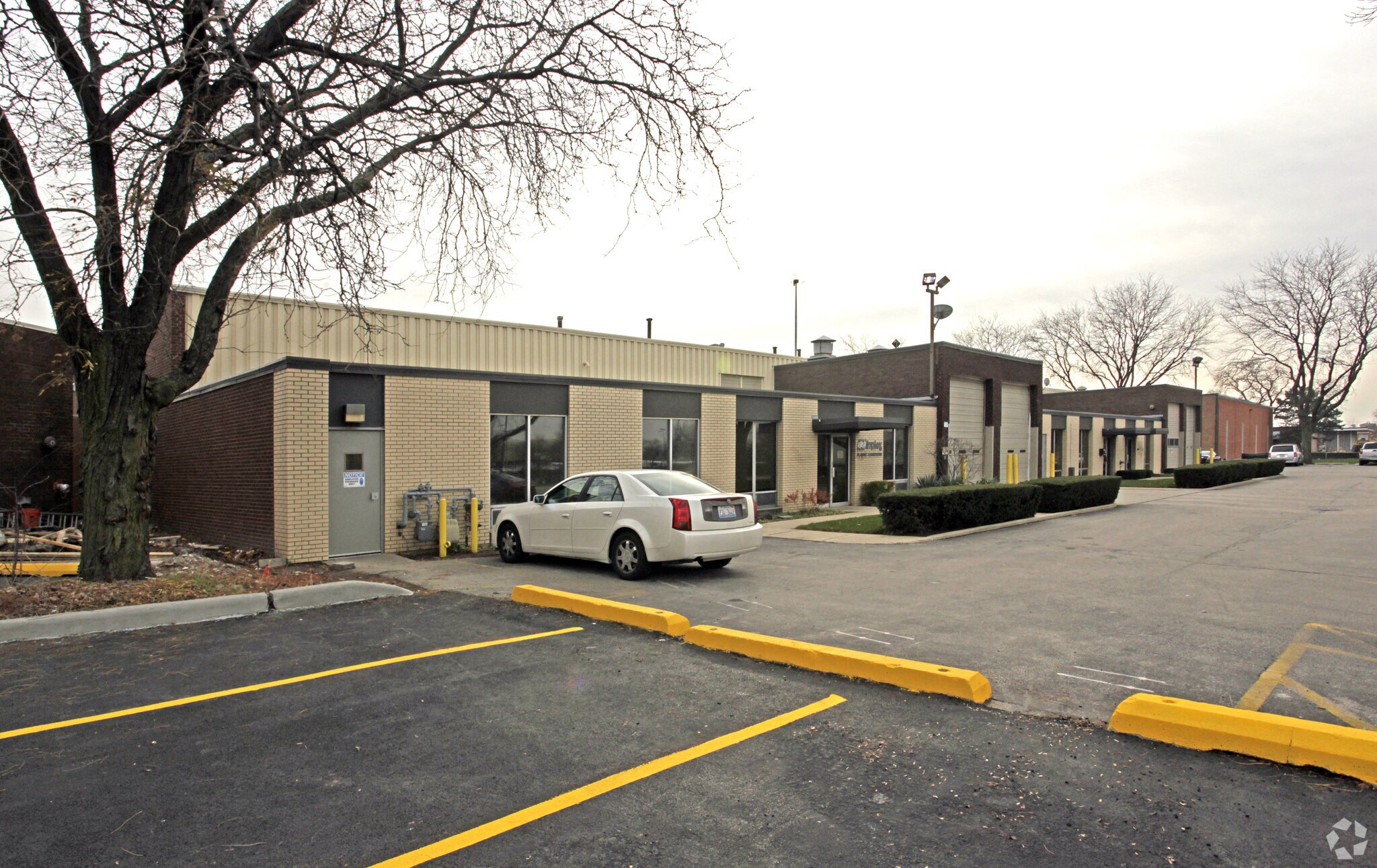 1663-1683 S Mount Prospect Rd, Des Plaines, IL for sale Building Photo- Image 1 of 1