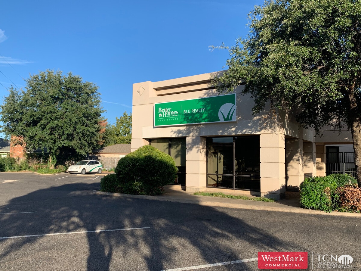 7008 Indiana Ave, Lubbock, TX 79413