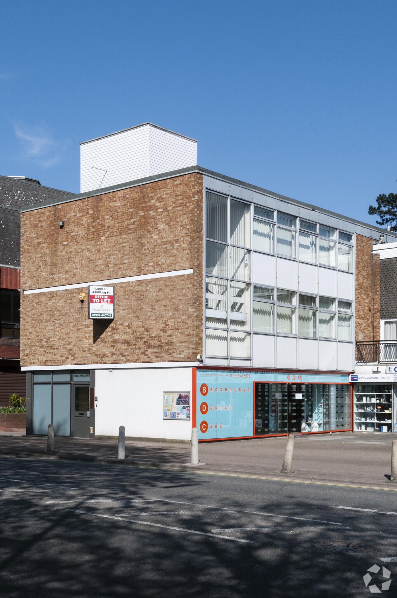 High Rd, Broxbourne for sale Primary Photo- Image 1 of 1