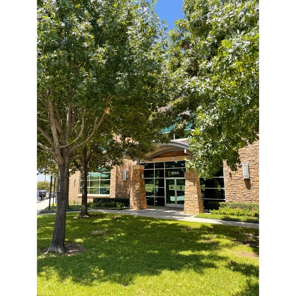 1050 E State Highway 114, Southlake, TX for lease - Building Photo - Image 1 of 20