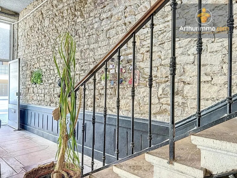 24 Avenue Alsace Lorraine, Bourgoin-Jallieu for sale - Interior Photo - Image 2 of 8