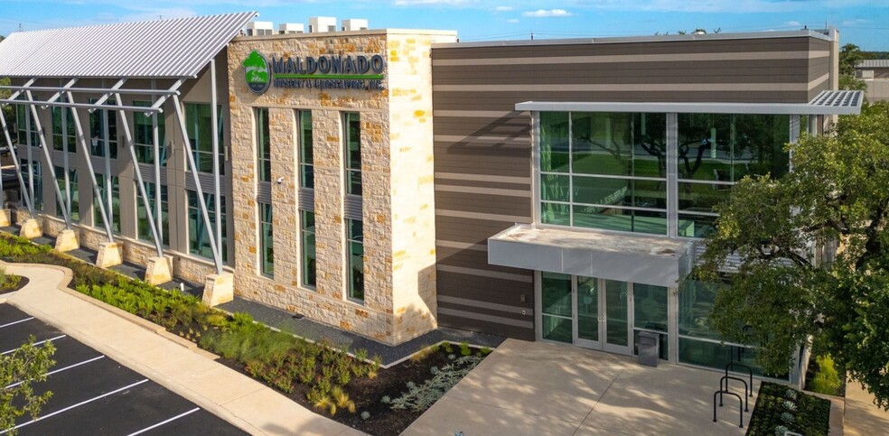 3510 N Loop 1604 E, San Antonio, TX for lease - Building Photo - Image 1 of 11