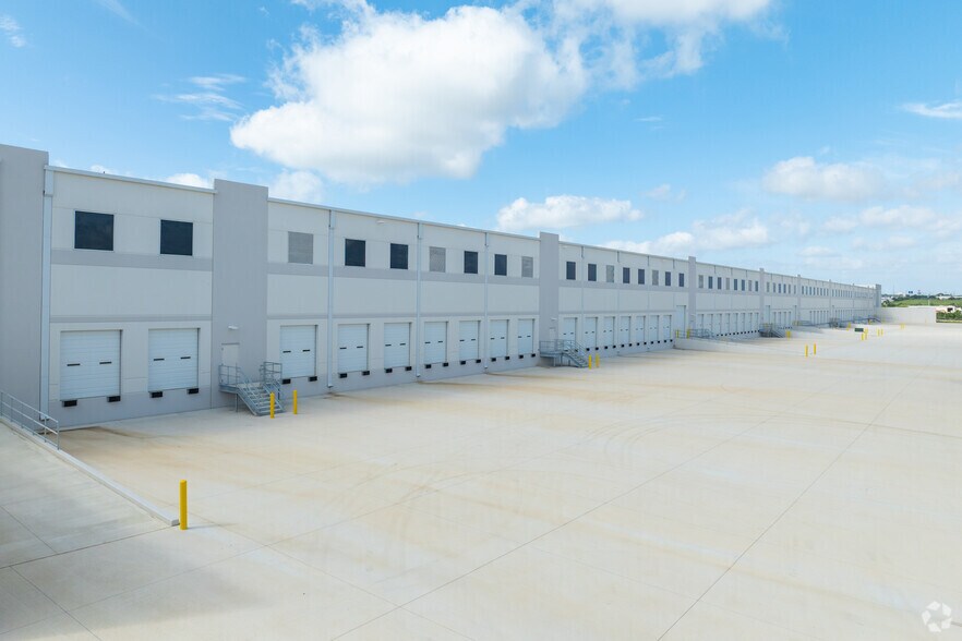 22867 IH-35, Schertz, TX for sale - Building Photo - Image 2 of 18