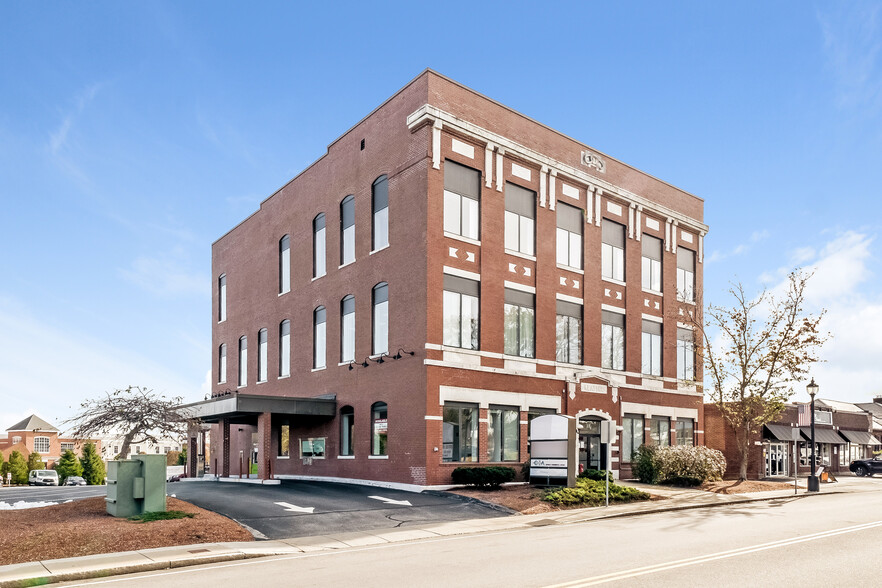 21 E Main St, Westborough, MA for lease - Building Photo - Image 1 of 9