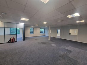 Siskin Pky E, Coventry for lease Interior Photo- Image 2 of 2