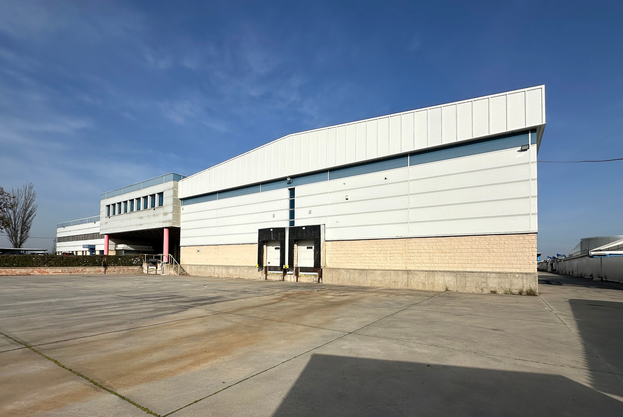 Industrial in Alcorcón, Madrid for sale Building Photo- Image 1 of 56