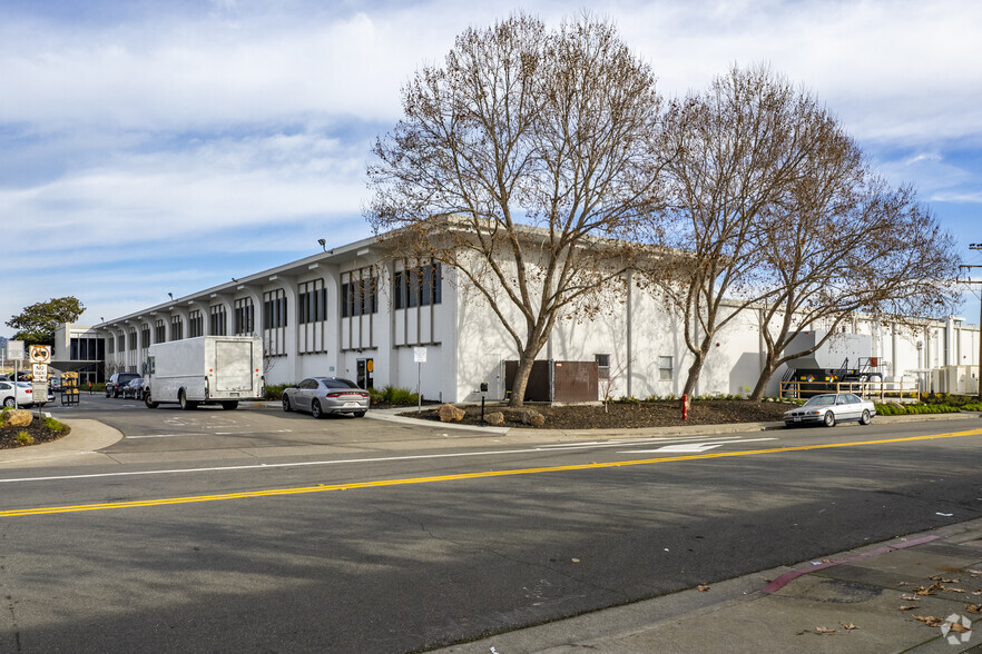 1700-2800 Fairway Dr, San Leandro, CA for sale - Primary Photo - Image 1 of 1