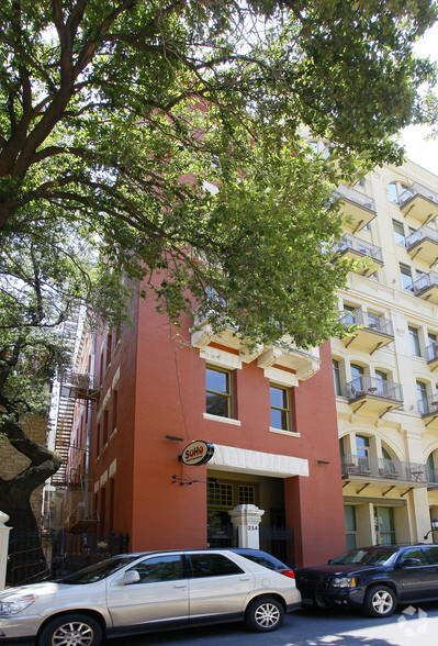 235 E Commerce St, San Antonio, TX for sale - Primary Photo - Image 1 of 6