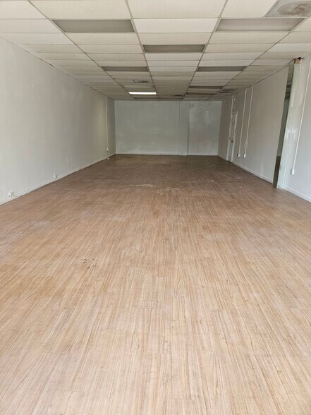 1241 S Fairfax Ave, Los Angeles, CA for lease - Building Photo - Image 3 of 18