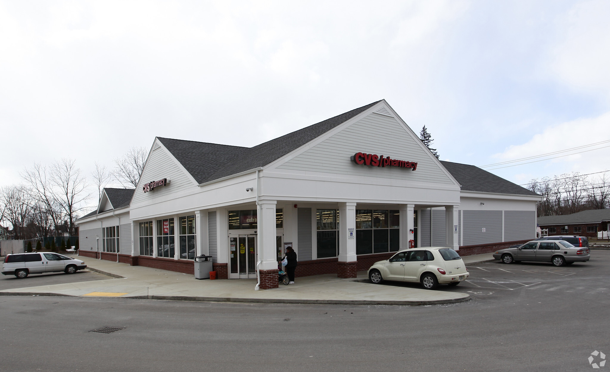 220 Union Ave, Laconia, NH for sale Primary Photo- Image 1 of 1