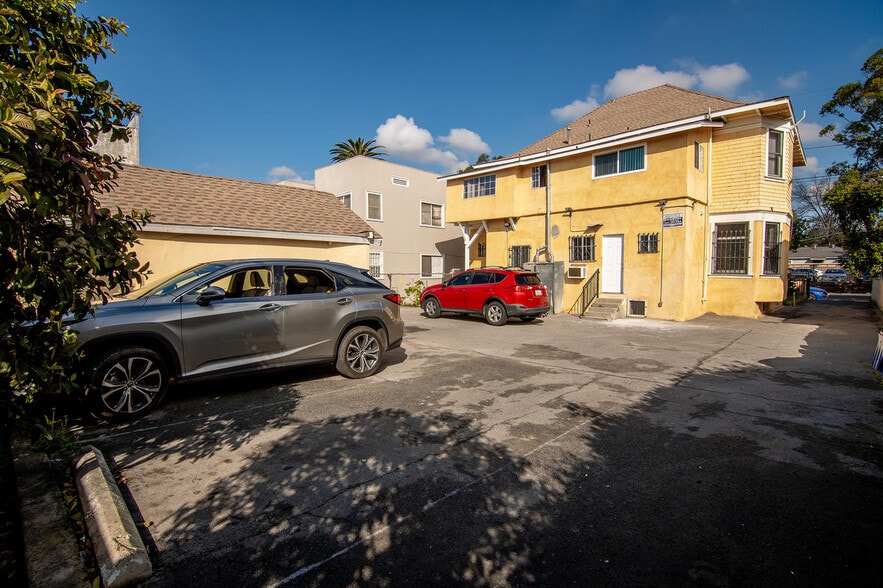 1820 W 11th St, Los Angeles, CA for sale - Building Photo - Image 2 of 38