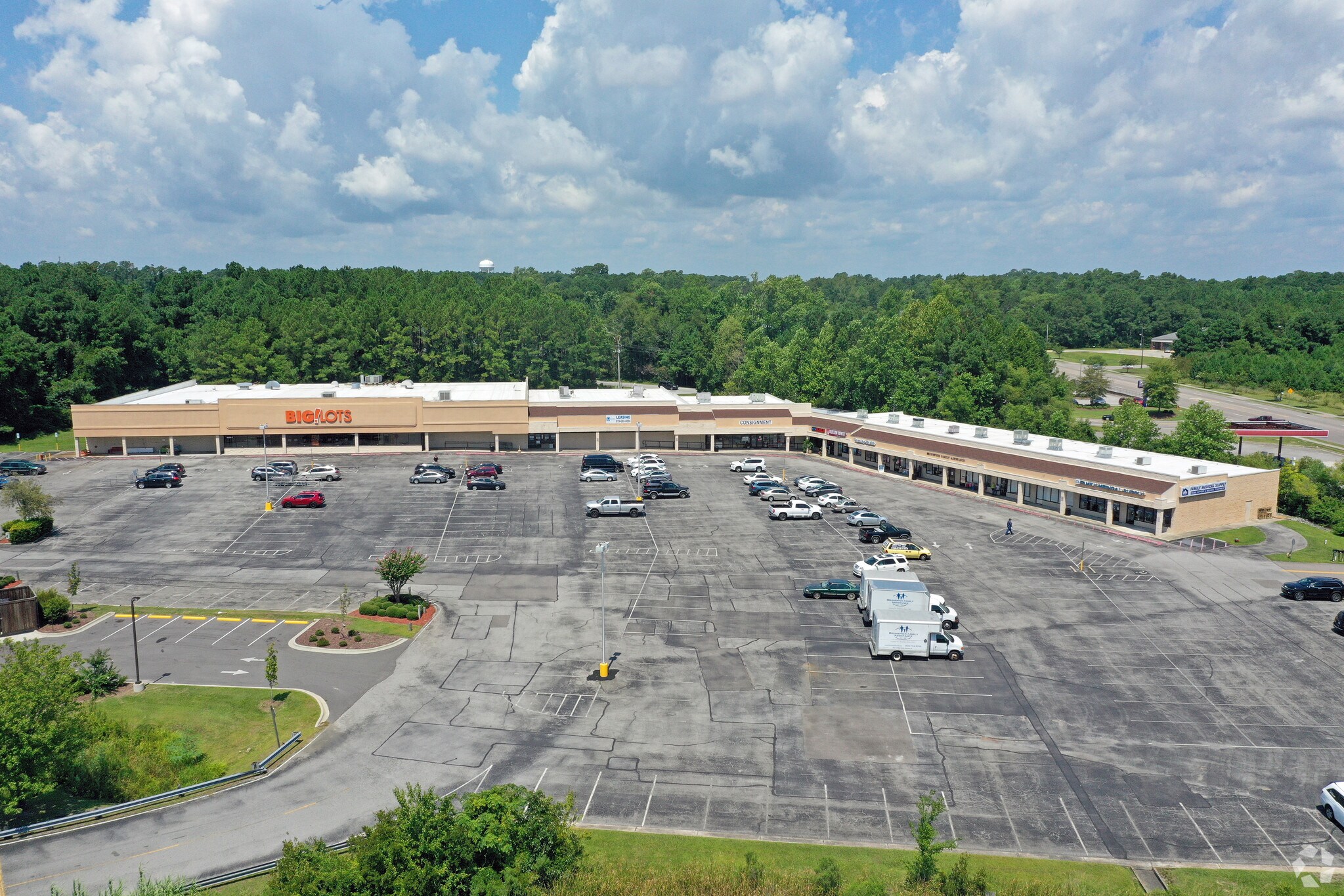 4600 Main St, Shallotte, NC 28470 Twin Creek Plaza