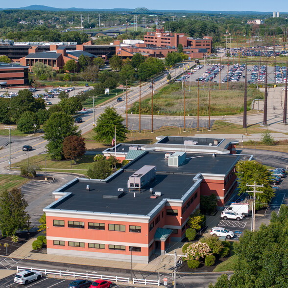 100 Borthwick Ave, Portsmouth, NH for lease - Building Photo - Image 3 of 7