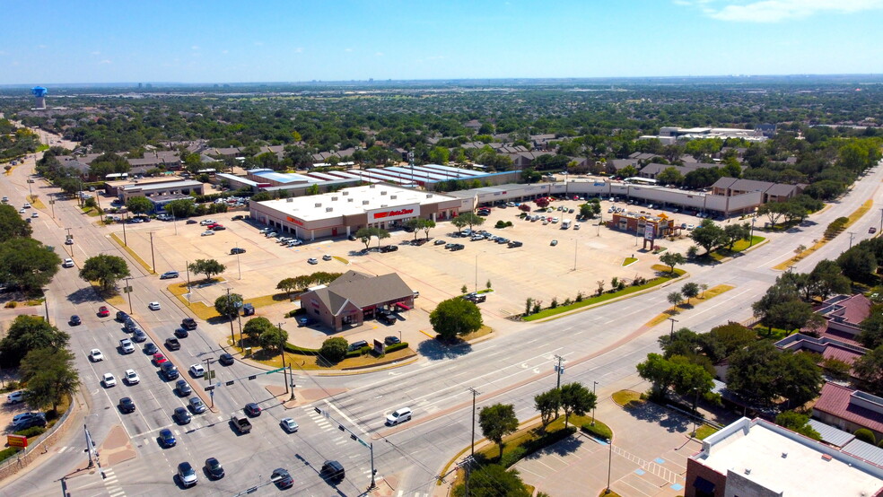 2760 E Trinity Mills Rd, Carrollton, TX for lease - Building Photo - Image 2 of 9