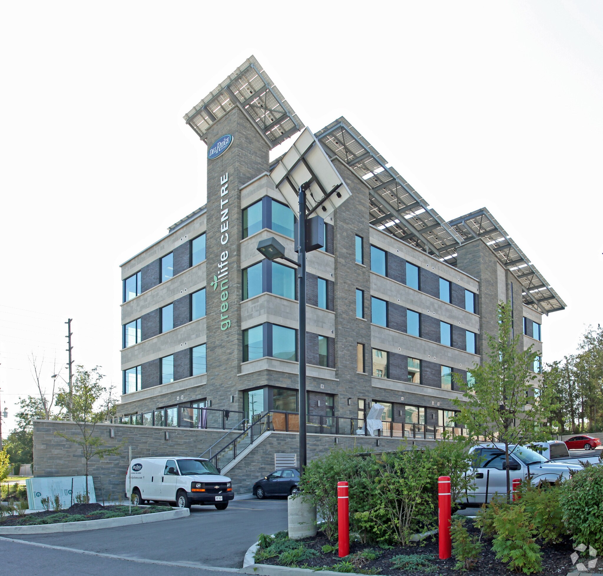 7800 Kennedy Rd, Markham, ON L3R 2C7 GreenLife Centre