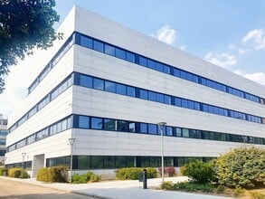 Coworking Space in Las Rozas de Madrid, Madrid for lease Building Photo- Image 2 of 13