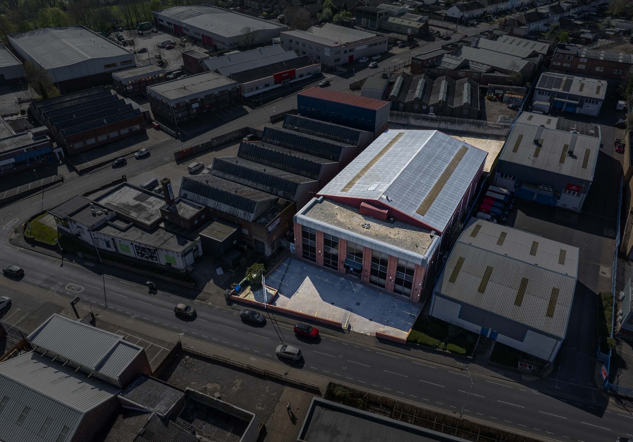 Cox Ln, Chessington for lease Building Photo- Image 1 of 11